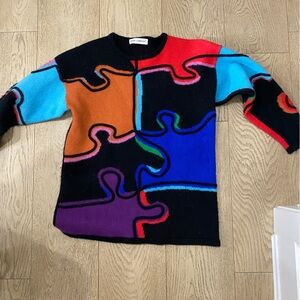 LOUIS LONDON colour block sweater